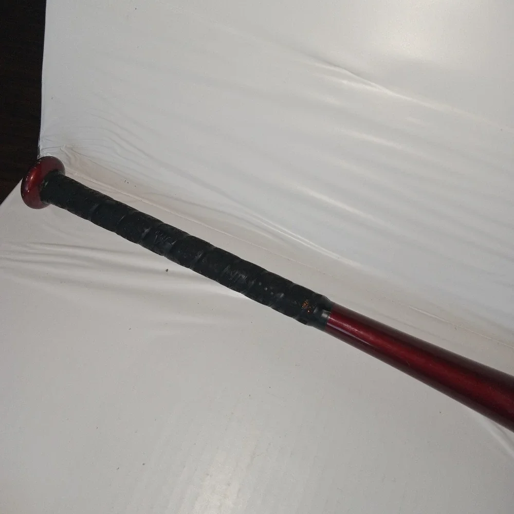 Easton Magnum LK40 29 in 22 oz -8 Youth Baseball Bat